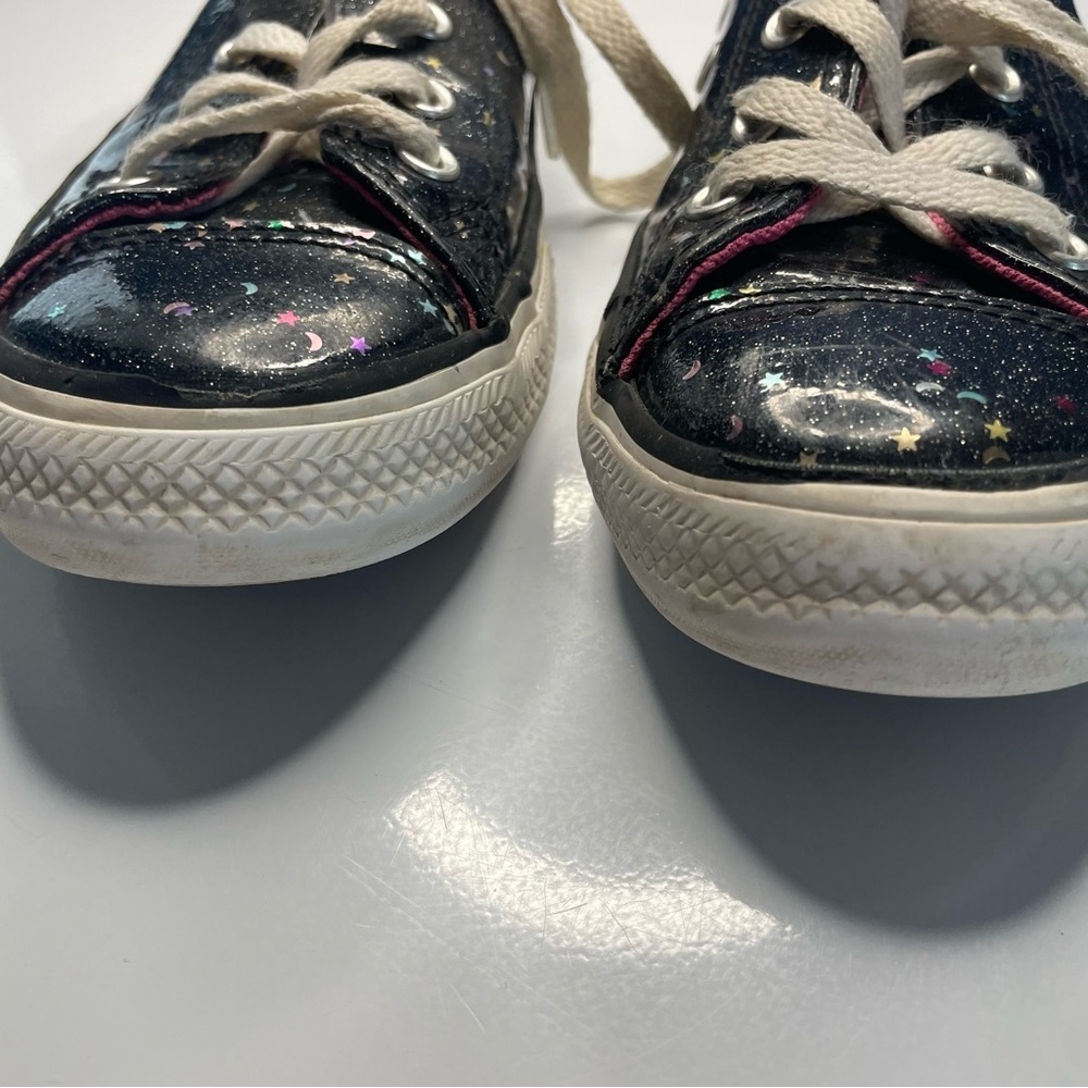 Converse All Star Low Tops Size Kids 2 Shiny Black Stars Moons PRELOVED - Picture 4 of 10